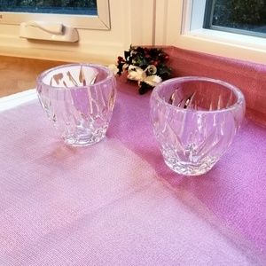 Pair of glass cups